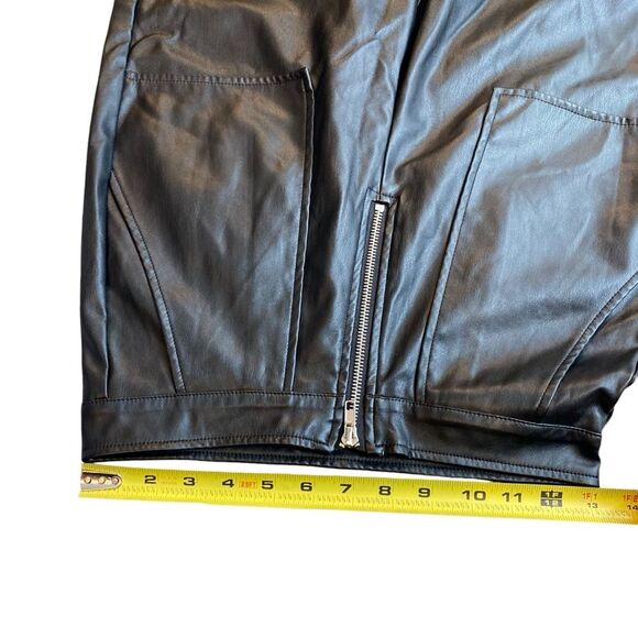 Blue Blush Women’s M High Waist Vegan Leather Jogger Pants Black‎ Party Baddie - Picture 11 of 11